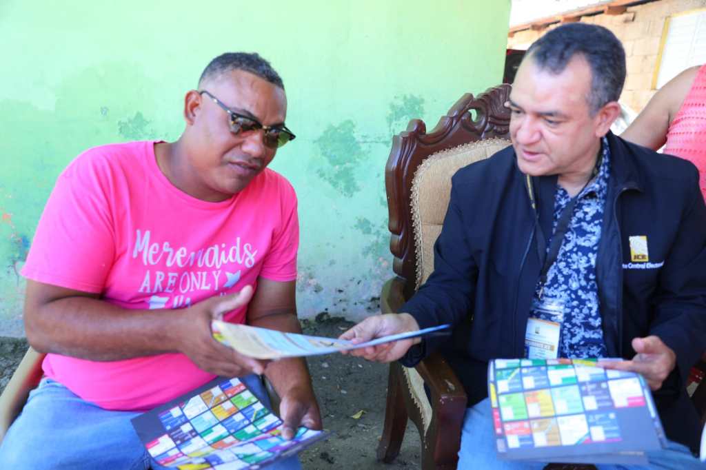 Presidente JCE recorre Bahoruco en jornada de orientación&nbsp;electoral