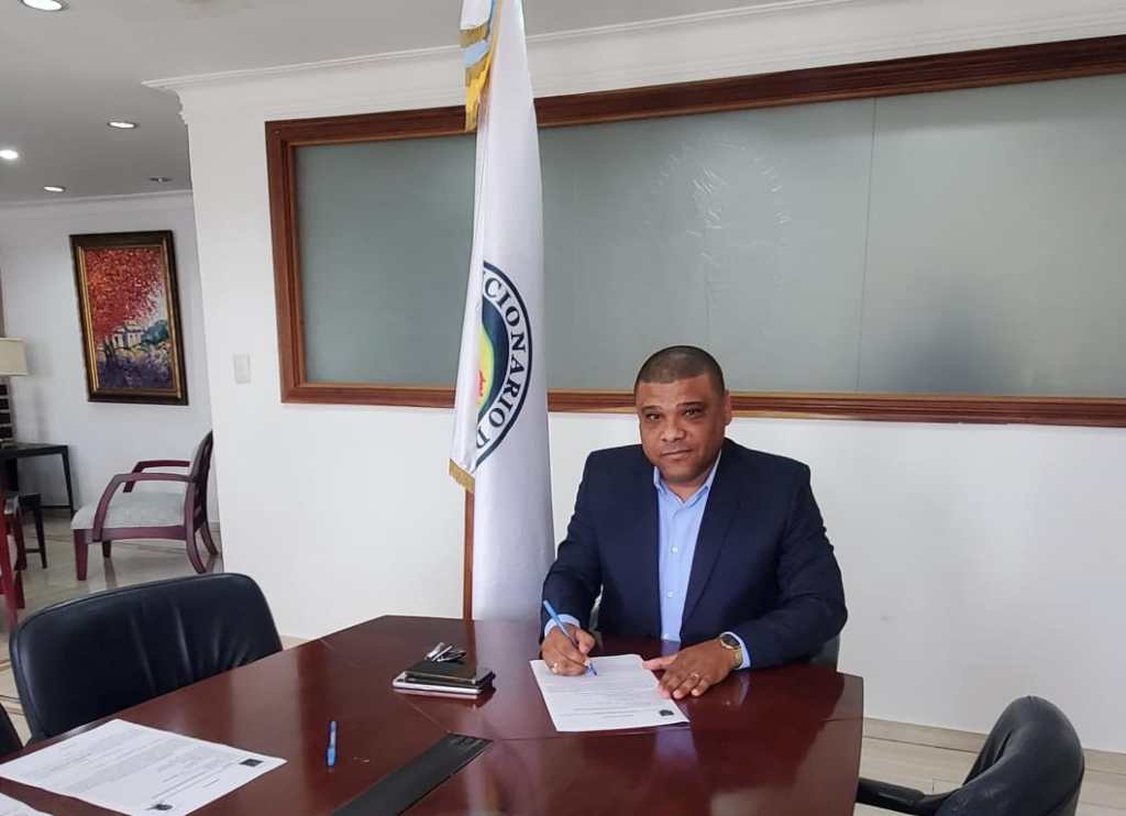 PRD ratifica al periodista Ramón Raposo en casilla número uno como candidato a diputado&nbsp;nacional