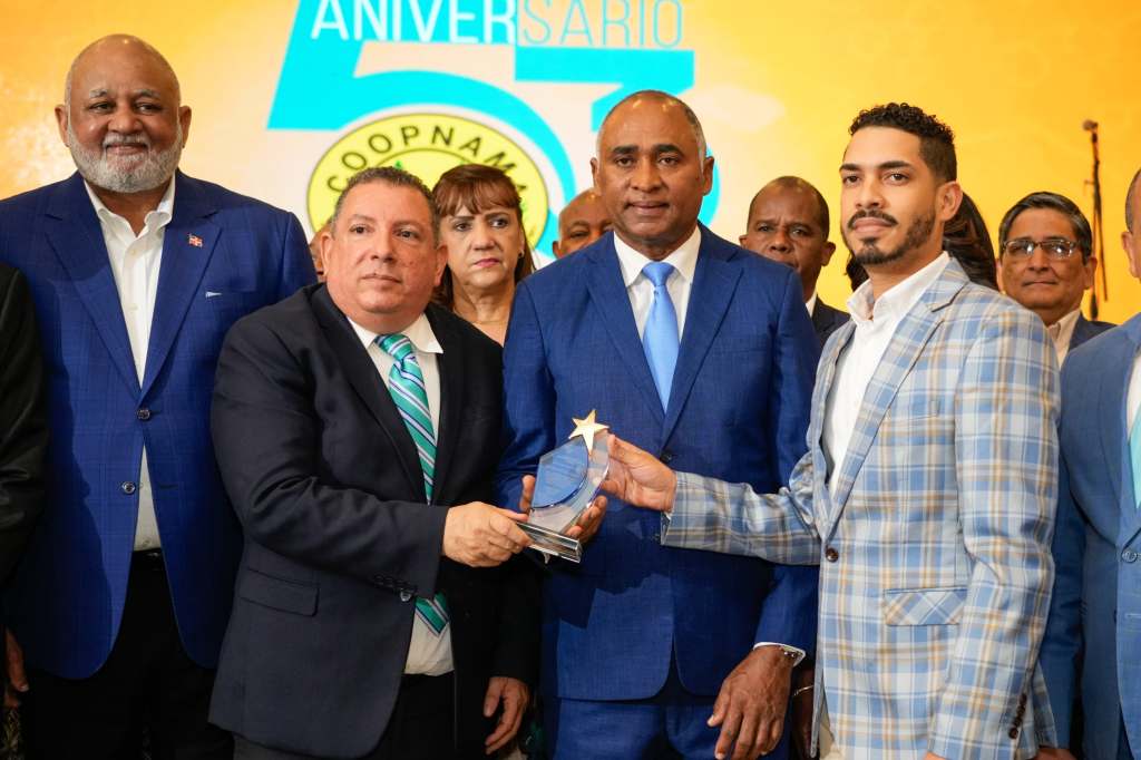 Coopnama reconoce aportes del profesor Julito Fulcar al sector&nbsp;cooperativo