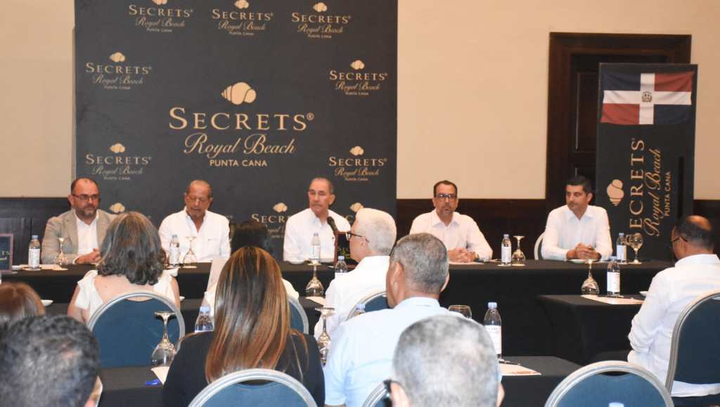 MESCyT impactará más de 70,000 colaboradores del sector turístico con programa de&nbsp;inglés