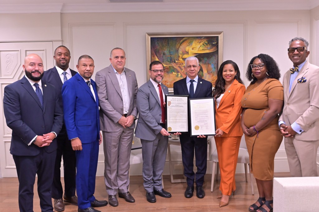 Senado NY reconoce presidente Senado por esfuerzos para mejorar calidad vida de&nbsp;dominicanos