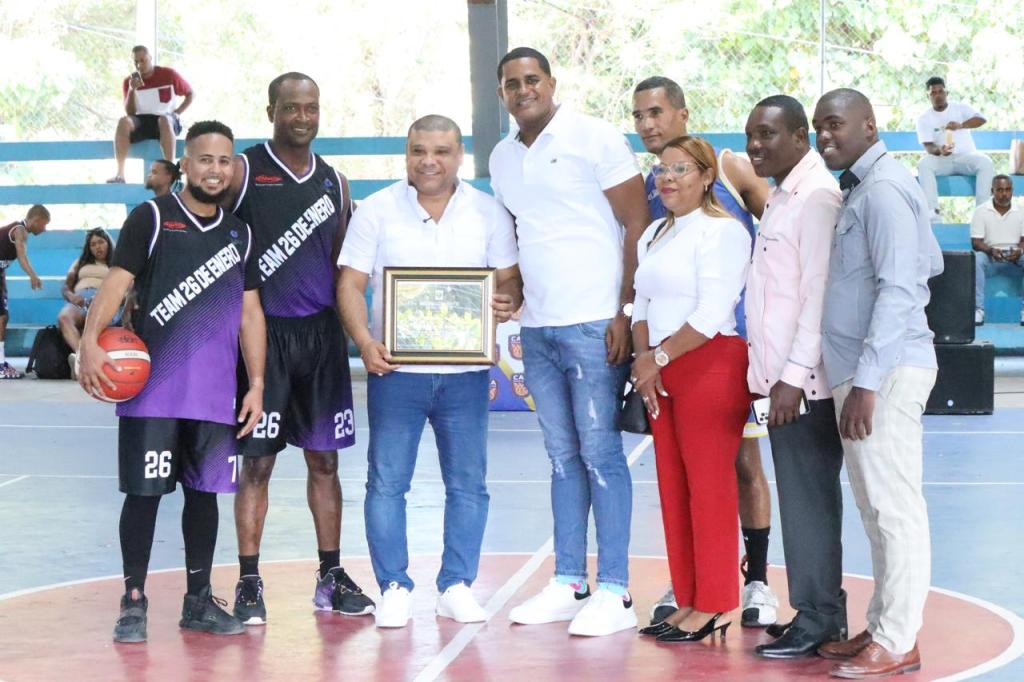 Reconocen al diputado Ramón Raposo por ser un aliado del deporte en&nbsp;SDN&nbsp;