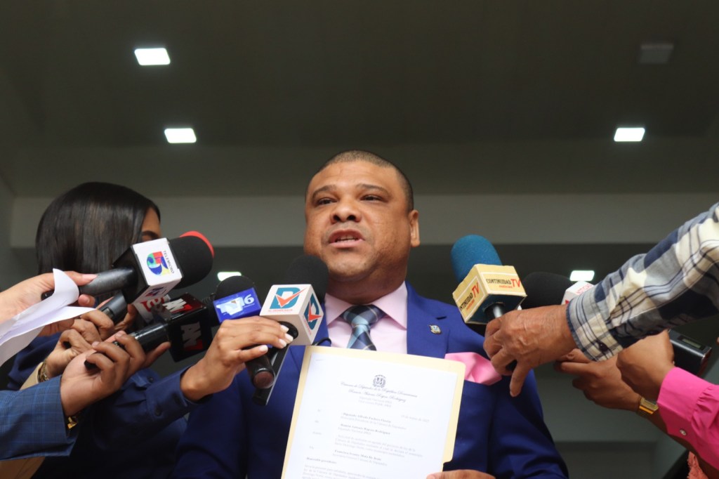 Diputado Ramón Raposo introduce proyecto de ley declara a SDN municipio&nbsp;ecoturístico