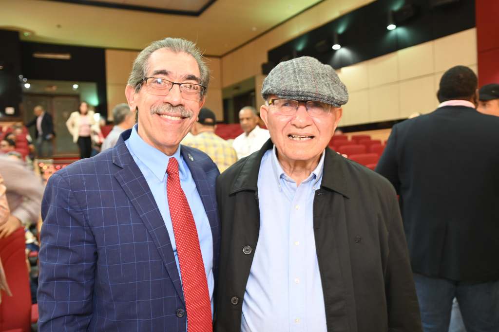 Asjana David celebra puesta en circulación de obra del maestro Manuel Matos&nbsp;Moquete