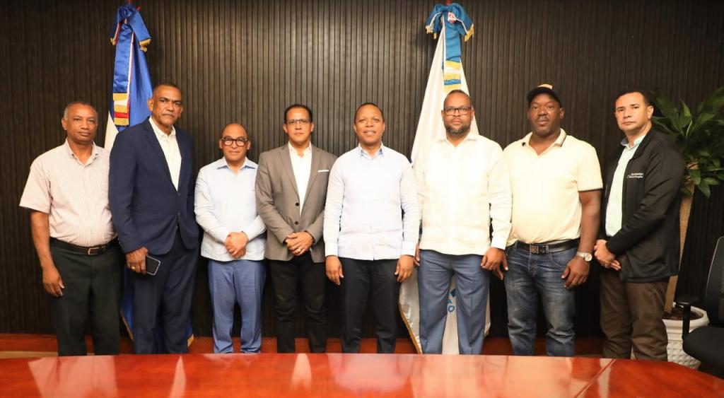 Fenacho y Gobierno acuerdan iniciar mesa de diálogo y de&nbsp;trabajo