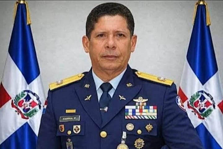 Sectores de la sociedad destacan trayectoria y liderazgo del general Euler Sierra Pérez como referente de institucionalidad en la&nbsp;FARD