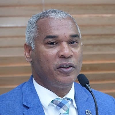 Gerardo Roa expresa condolencias por fallecimiento del escritor y periodista Luis Martín&nbsp;Gómez